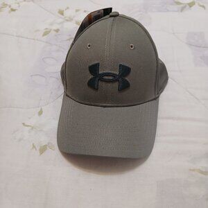 Men's Under Armour Hat, New with Tags,  Khaki Green Color